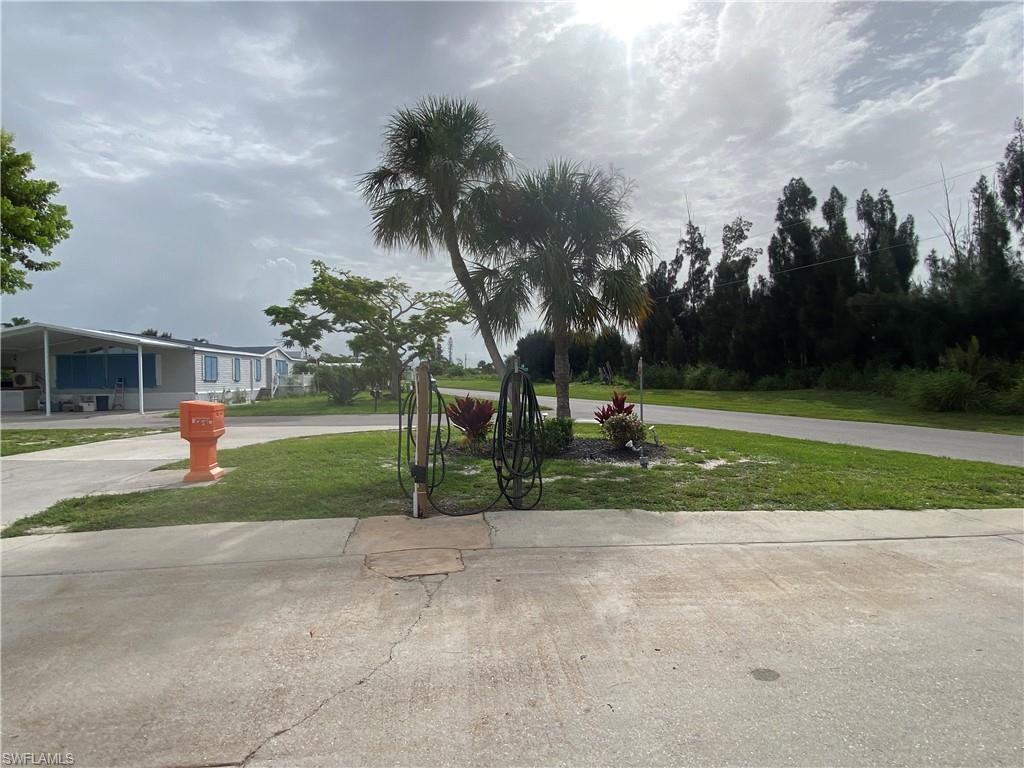 PINE ISLAND COVE - Land