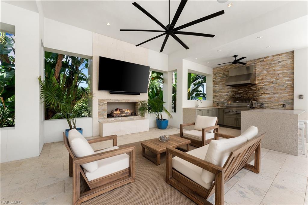 PINE RIDGE - Residential