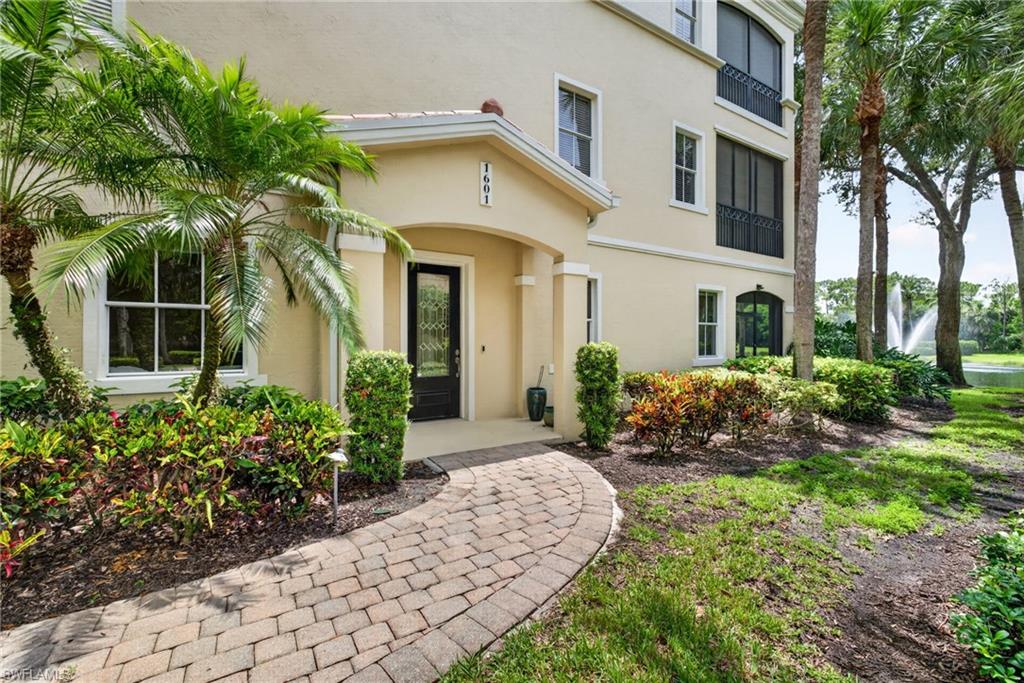 Photo of 2621 ESTRELLA CT #1601, NAPLES, FL 34109 (MLS # 226005432)
