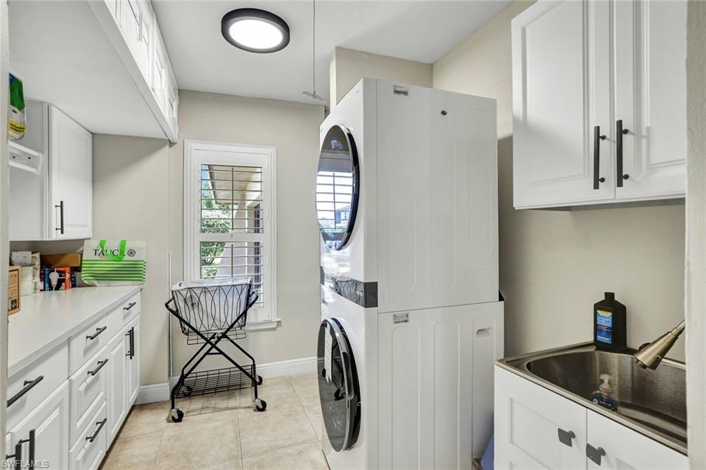 COCONUT RIVER - Residential