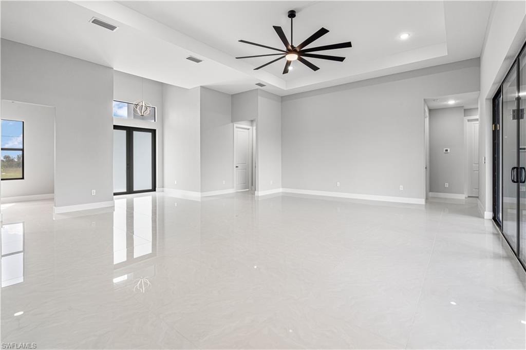 2405 NW 15th ST