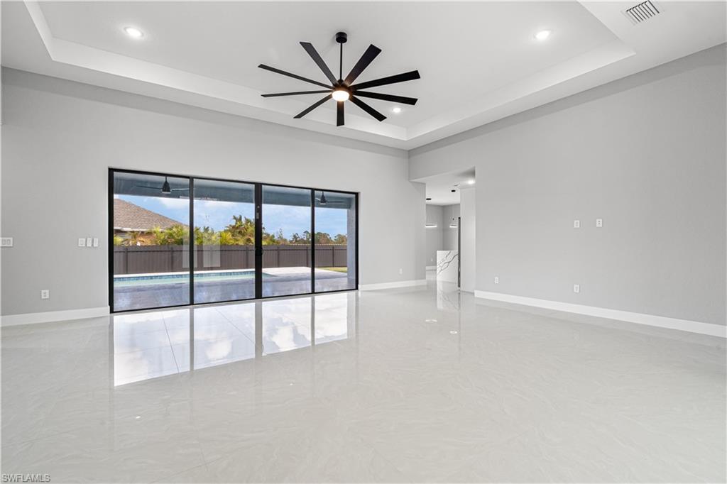 2405 NW 15th ST