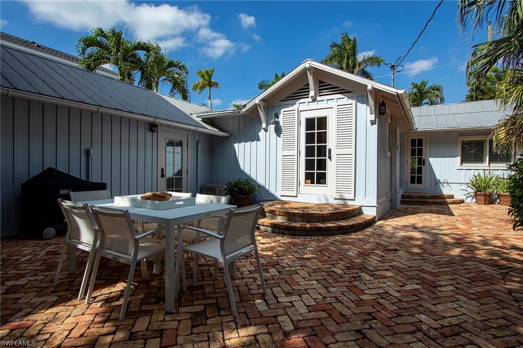 OLDE NAPLES - Residential