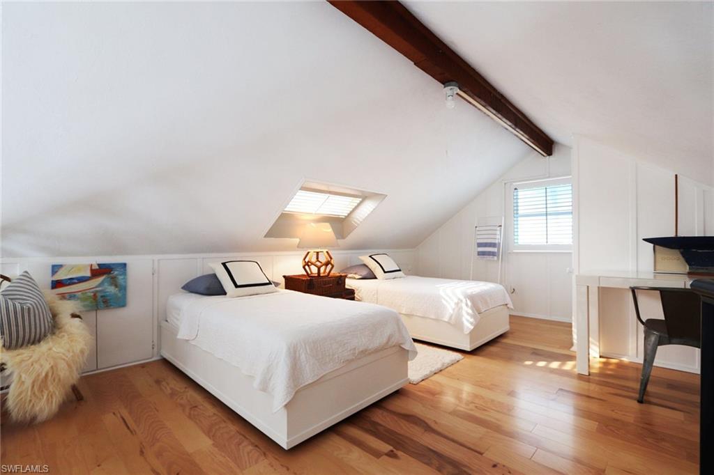 OLDE NAPLES - Residential