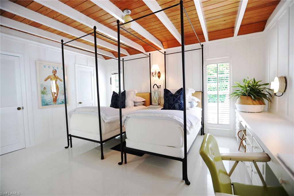 OLDE NAPLES - Residential