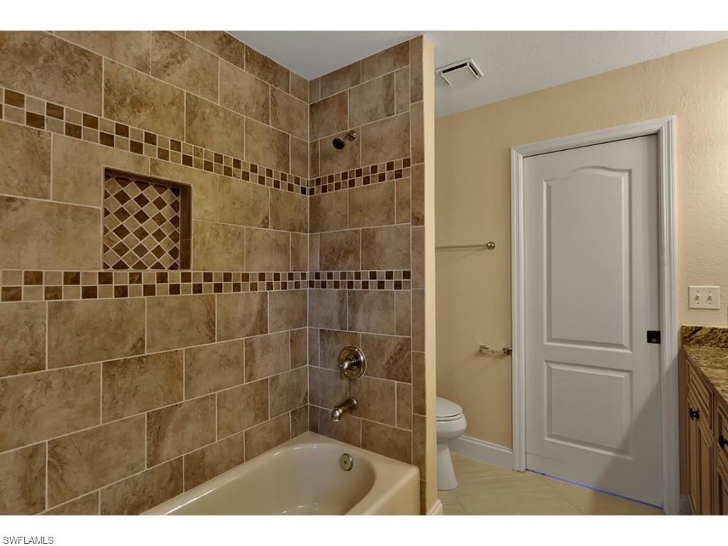 ROYAL TEE COUNTRY CLUB ESTATES - Residential