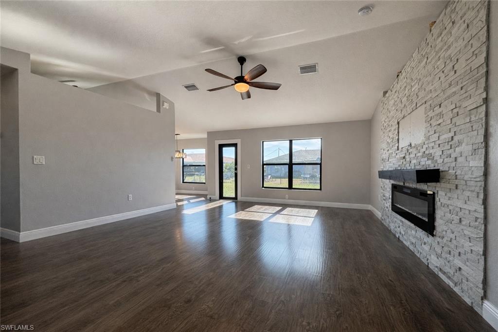 CAPE CORAL - Residential Lease