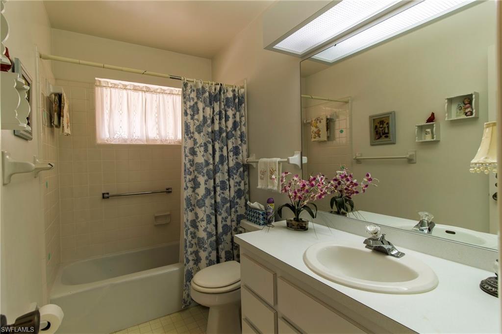 GOLFWOOD CONDO - Residential