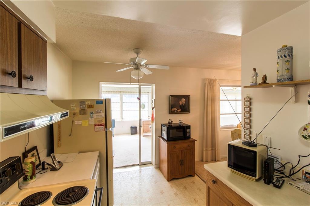 GOLFWOOD CONDO - Residential