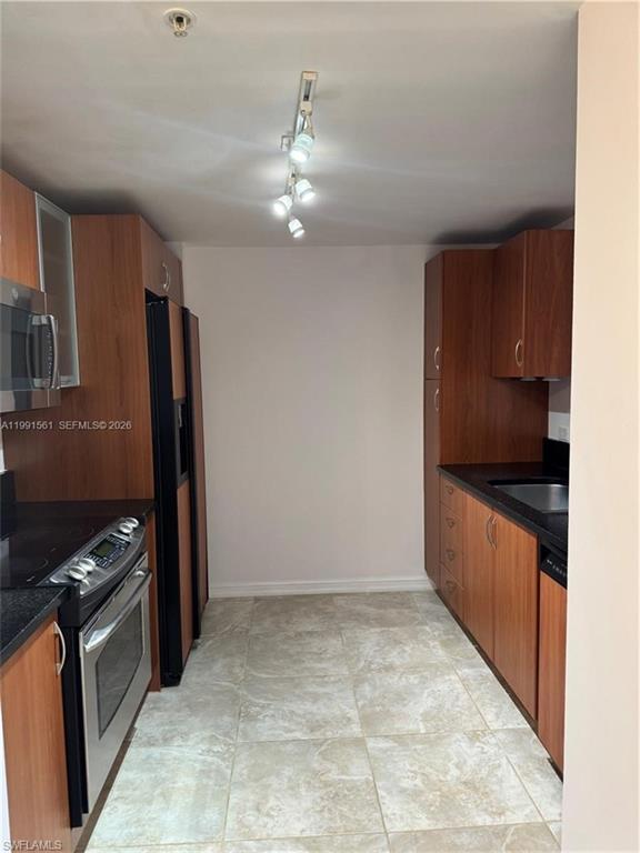 THE VILLAGE - Residential Lease