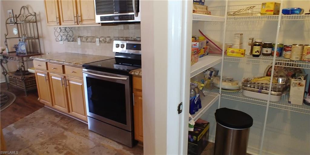 THE ENCLAVE - Residential