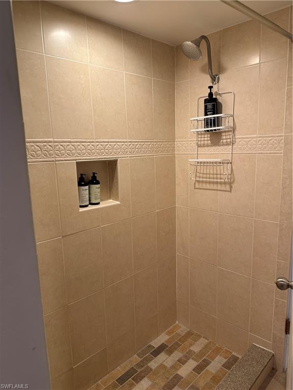 VILLAGE OF CEDARBEND - Residential