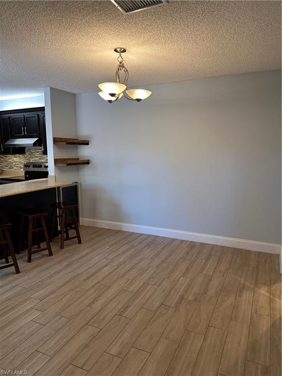 VILLAGE OF CEDARBEND - Residential