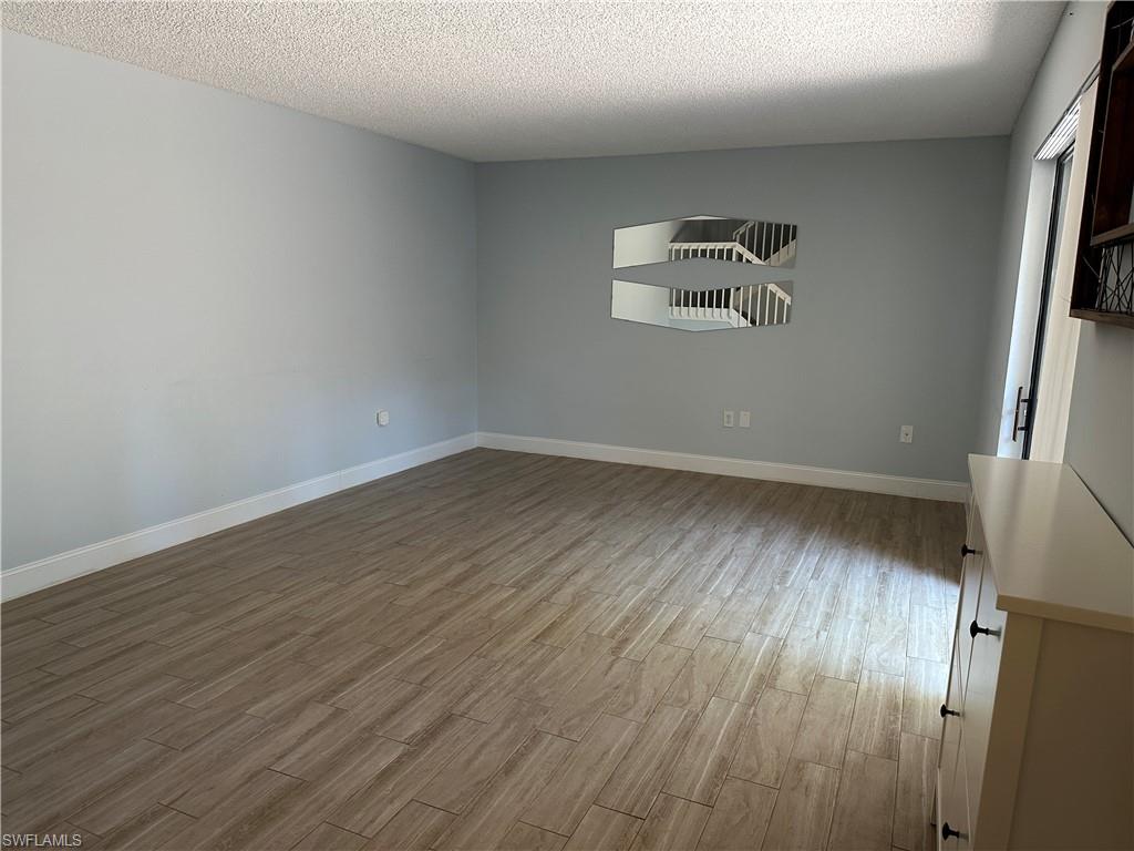 VILLAGE OF CEDARBEND - Residential