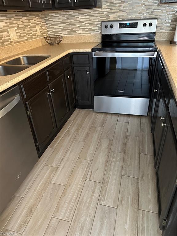 VILLAGE OF CEDARBEND - Residential