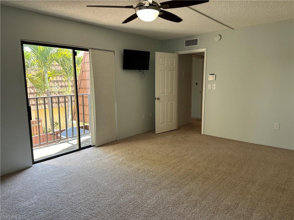 VILLAGE OF CEDARBEND - Residential