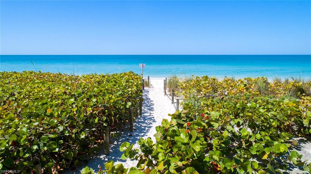 BAREFOOT BEACH - Residential