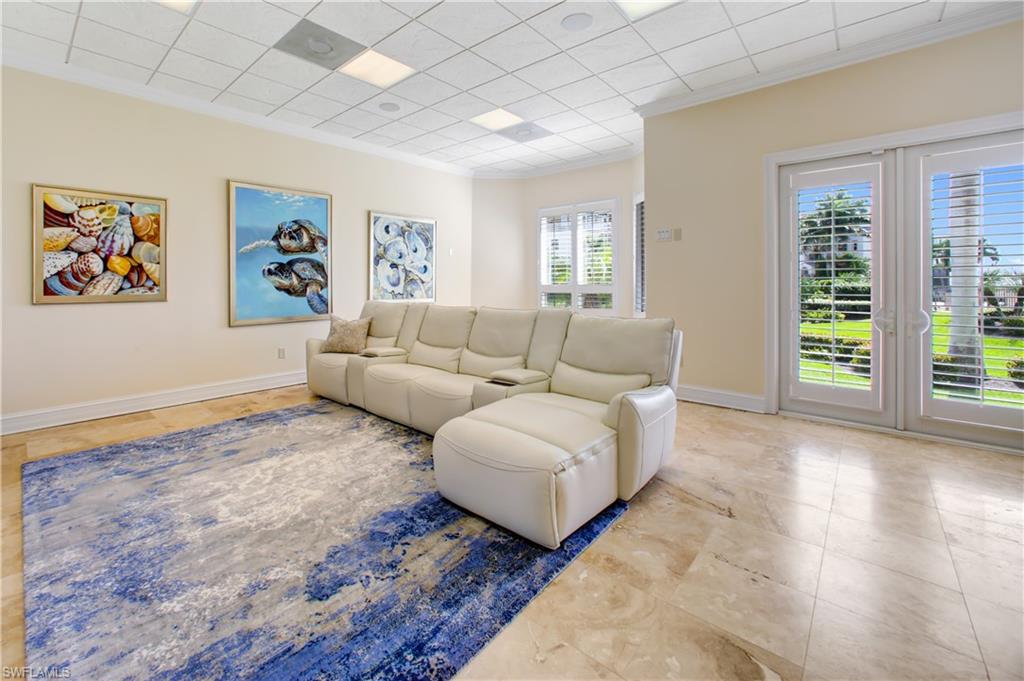 BAREFOOT BEACH - Residential