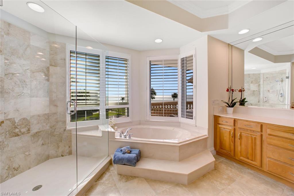 BAREFOOT BEACH - Residential