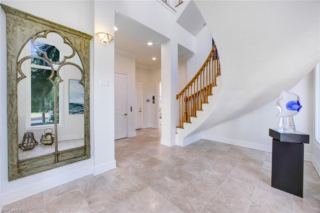 BAREFOOT BEACH - Residential