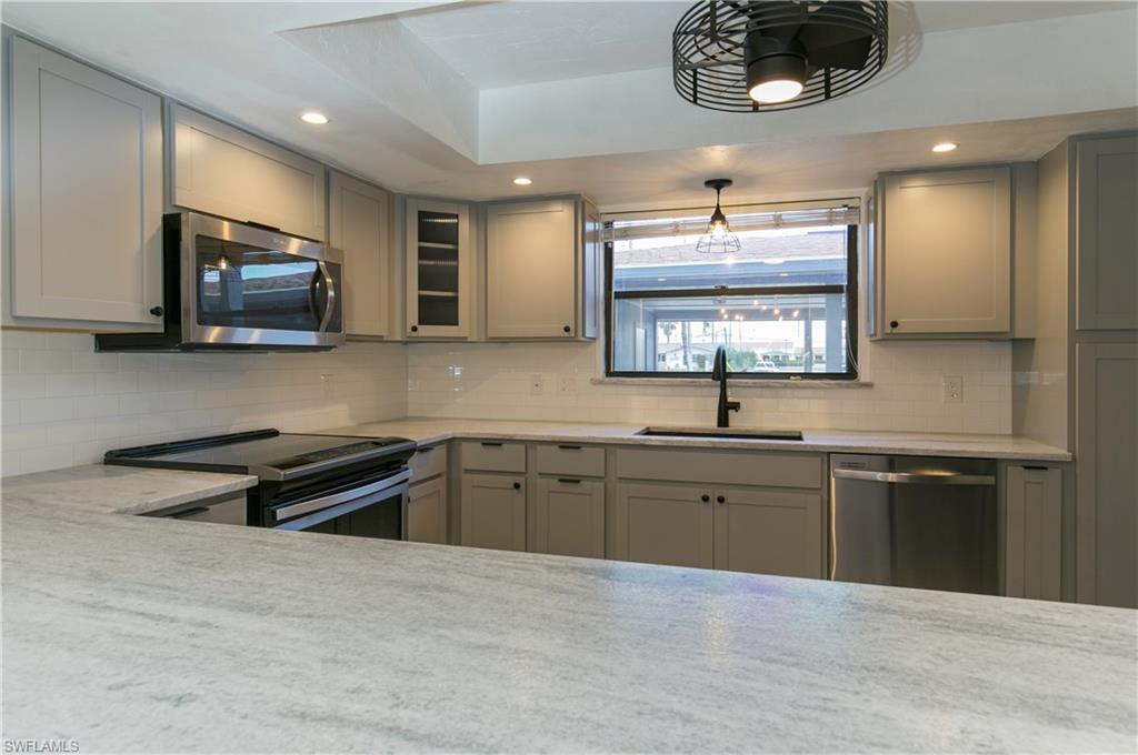 CAPE REGATTA CONDO - Residential