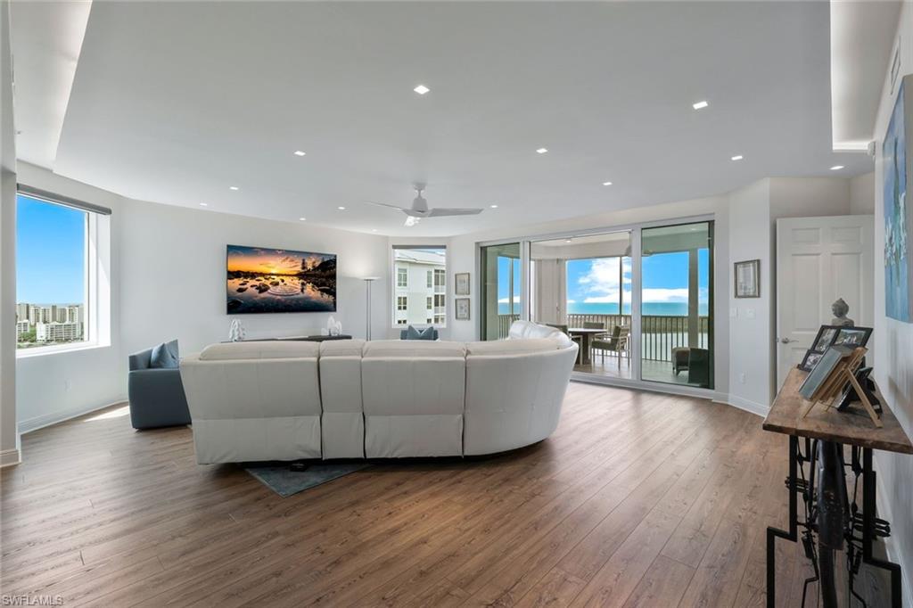 GRANDE PHOENICIAN - Residential