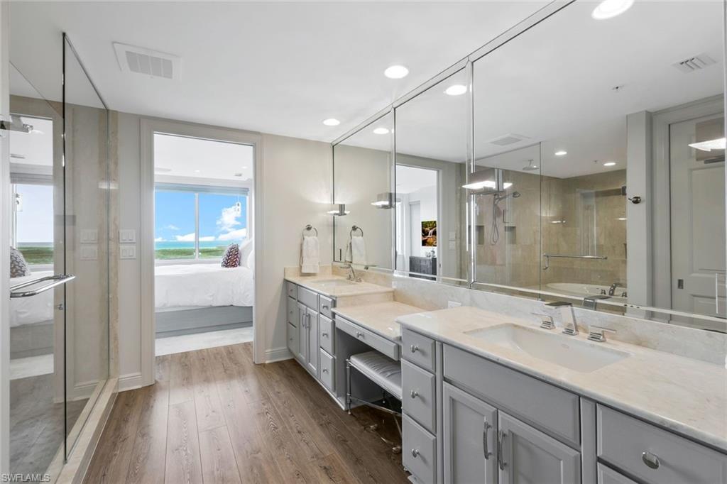 GRANDE PHOENICIAN - Residential