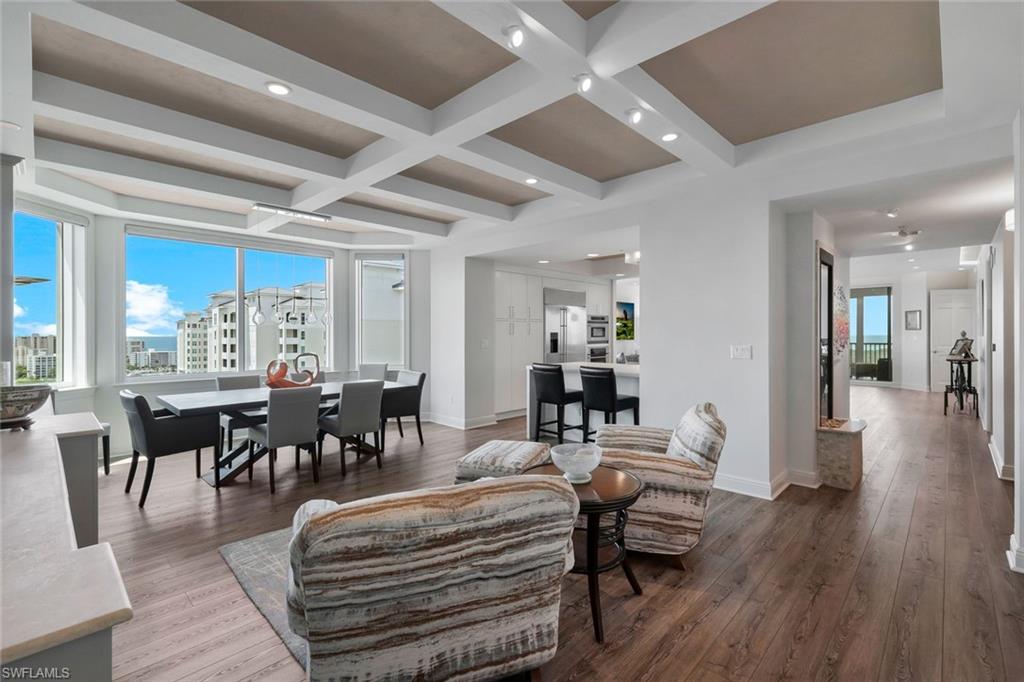 GRANDE PHOENICIAN - Residential