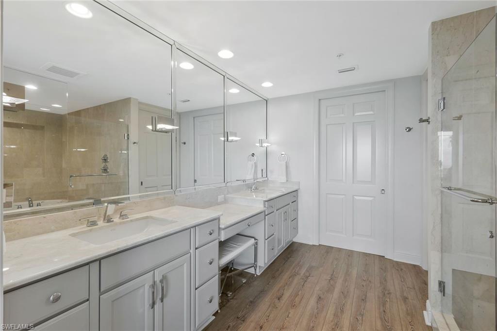 GRANDE PHOENICIAN - Residential