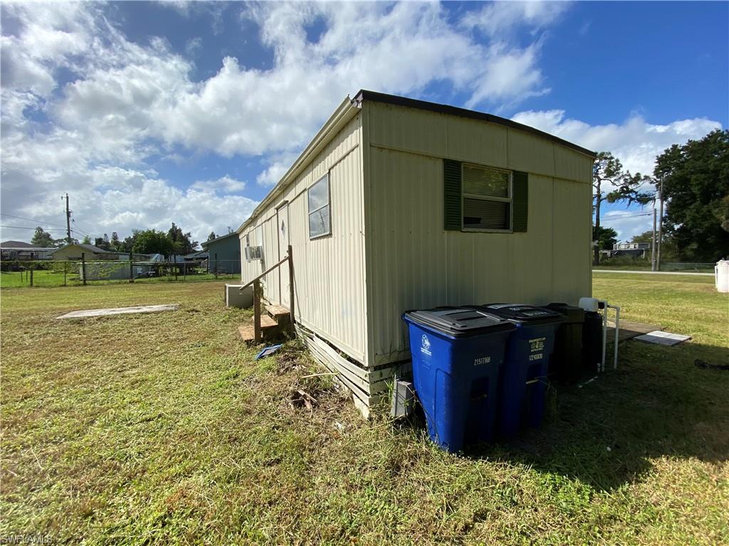 SUNCOAST ESTATES UNREC - Residential Lease