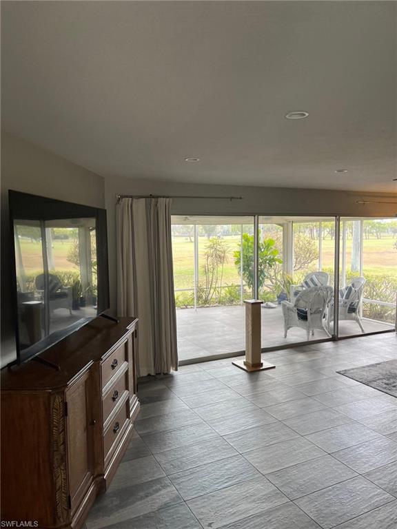 ALLEN COURT - Residential