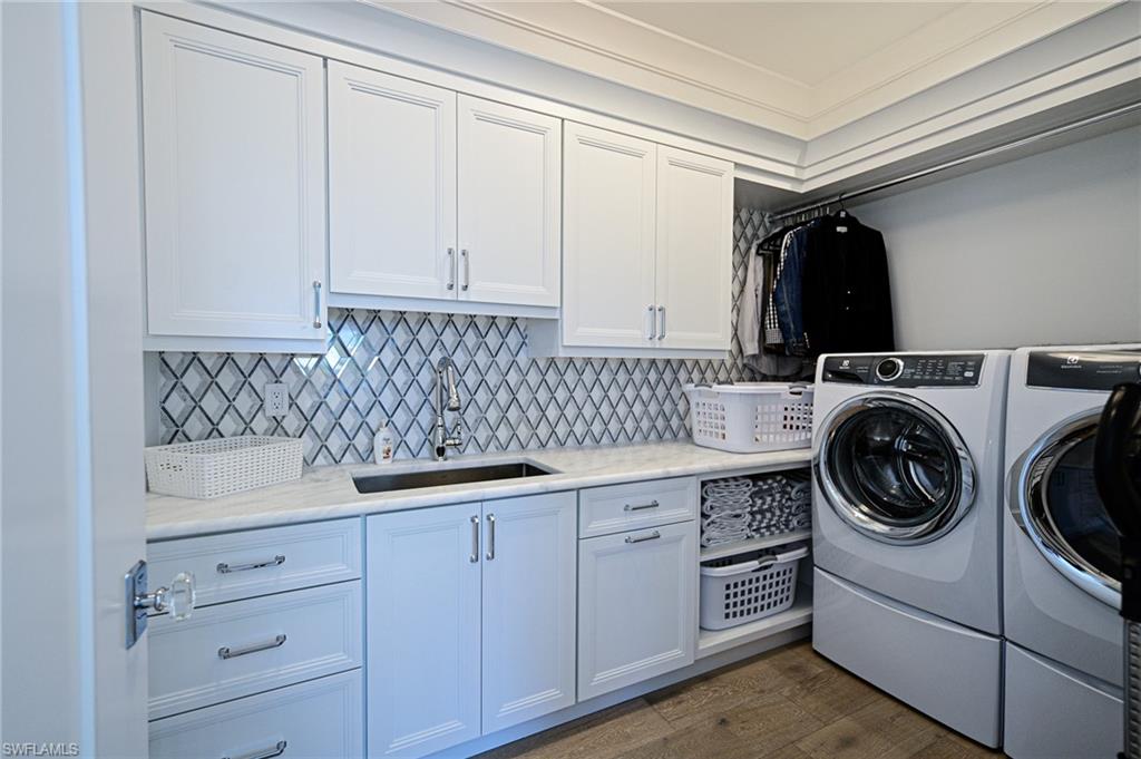 BAYFRONT GARDENS - Residential