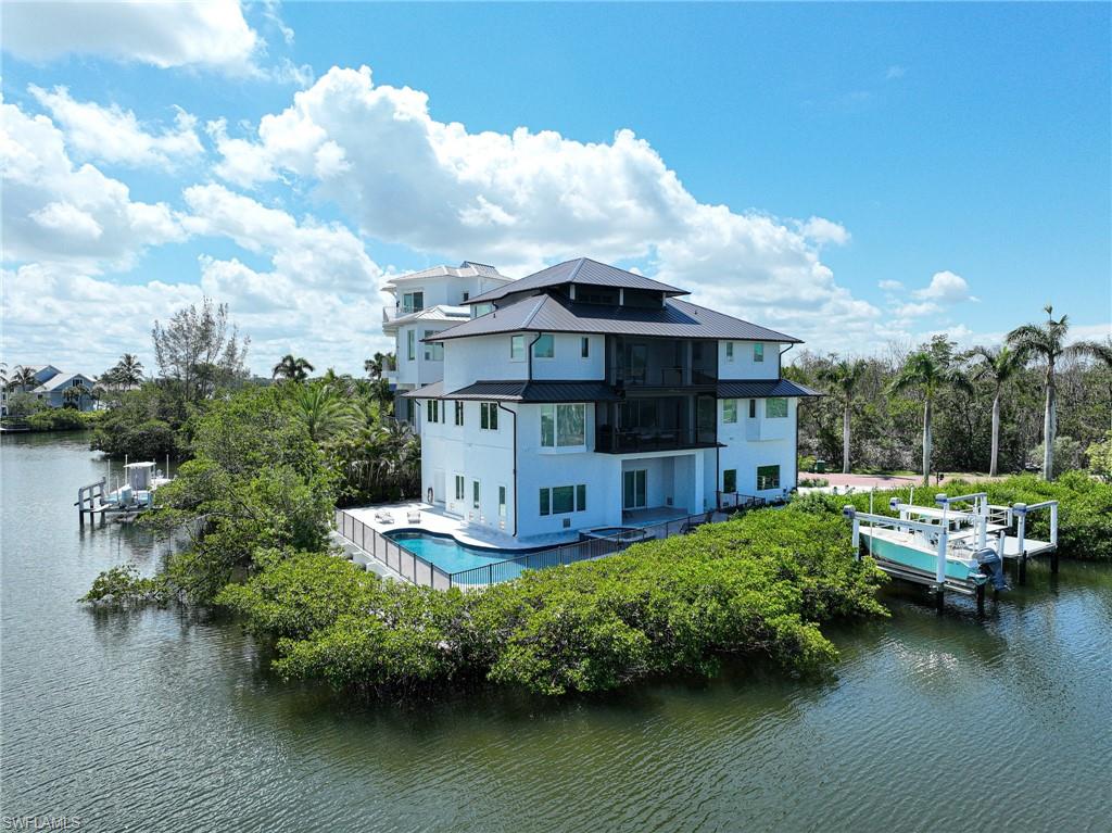 BAYFRONT GARDENS - Residential