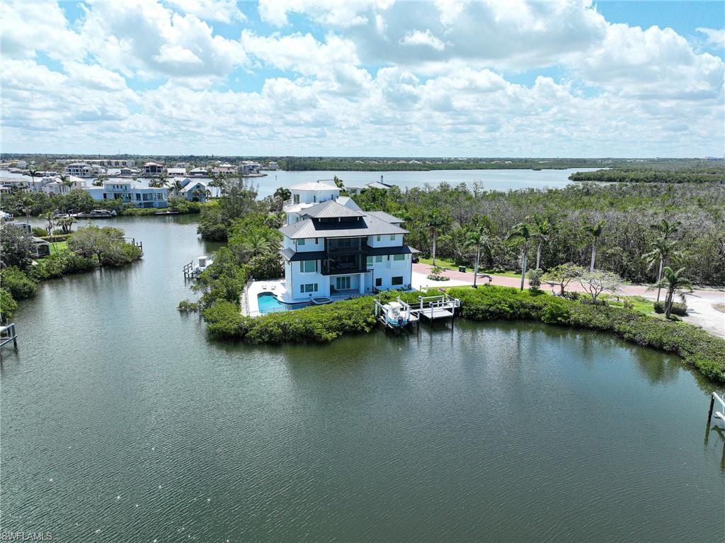 BAYFRONT GARDENS - Residential