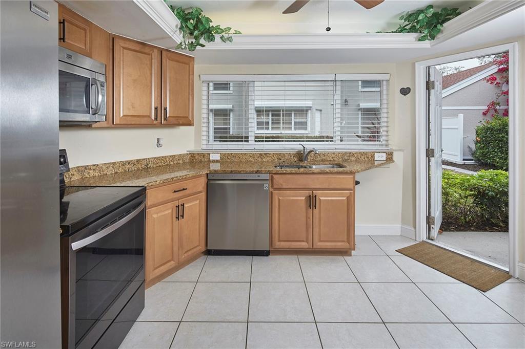 CRESTVIEW AT CRESCENT LAKE - Residential