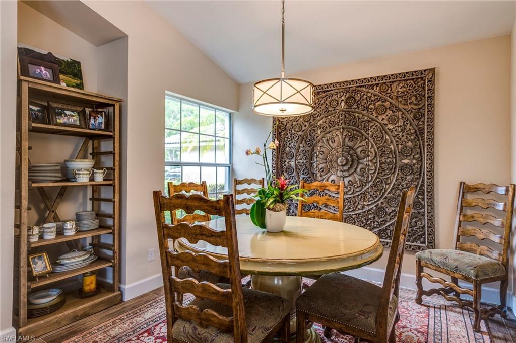 LONGSHORE LAKE - Residential