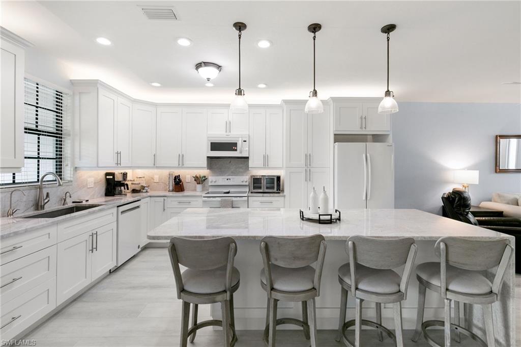 SUMMIT PLACE - Residential