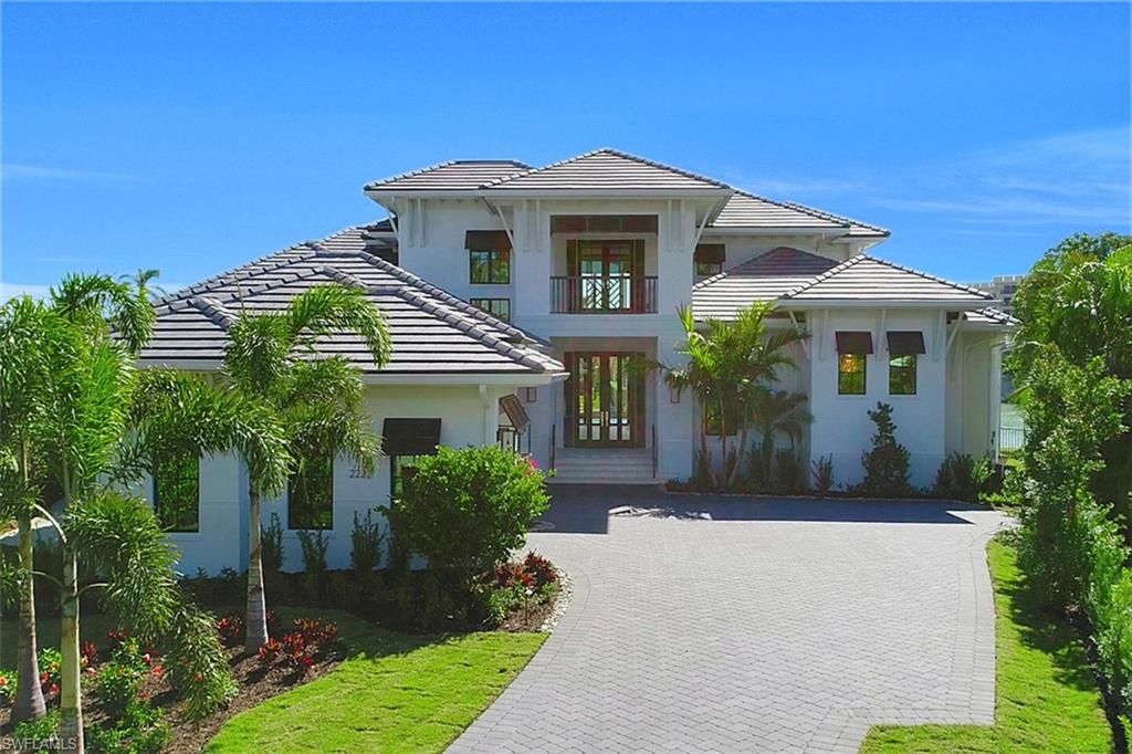 MOORINGS - Residential