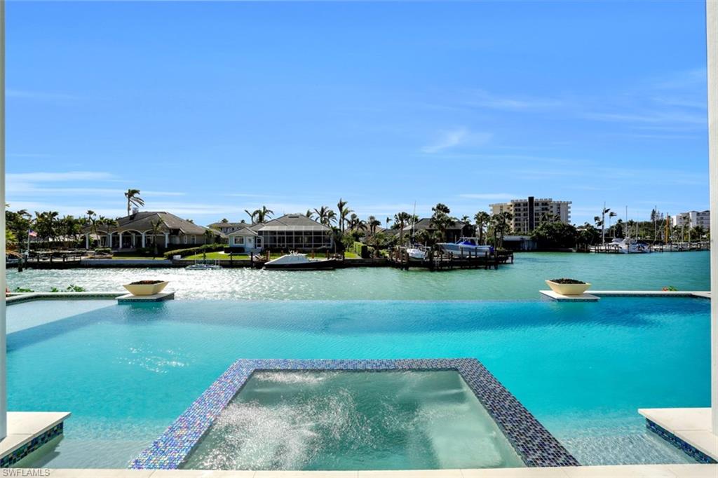 MOORINGS - Residential