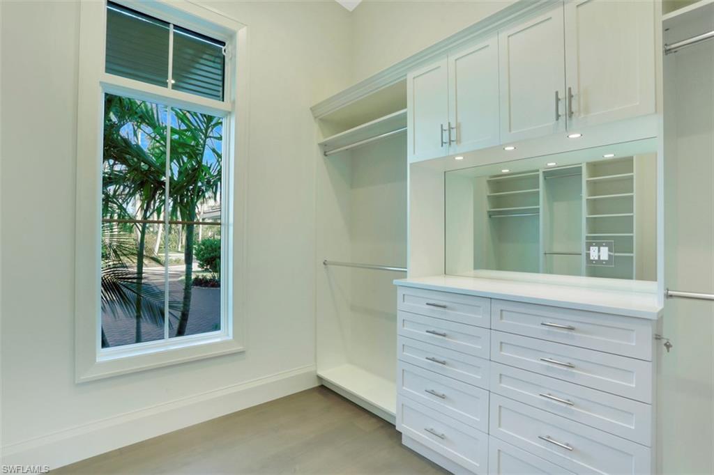 MOORINGS - Residential