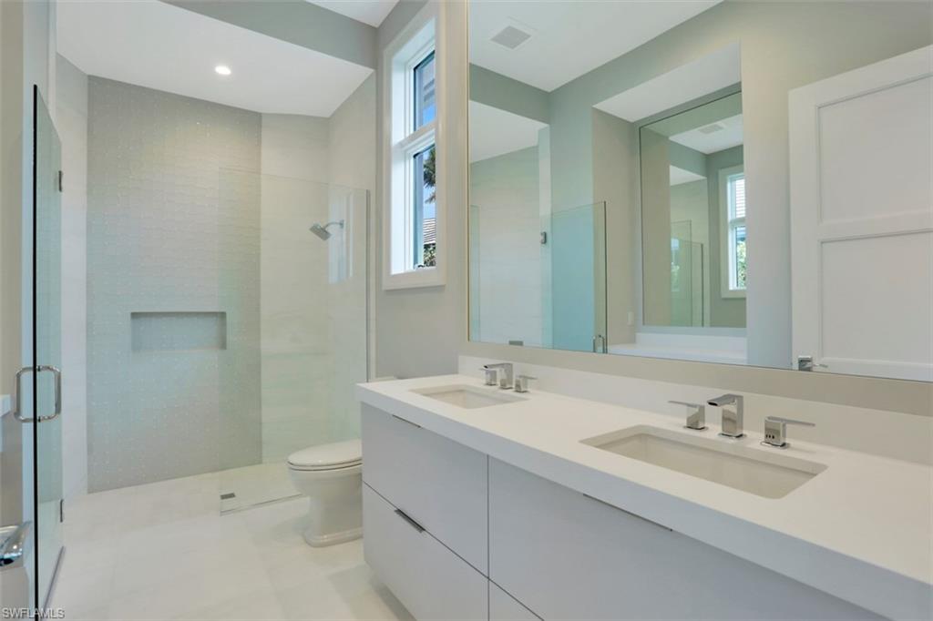 MOORINGS - Residential