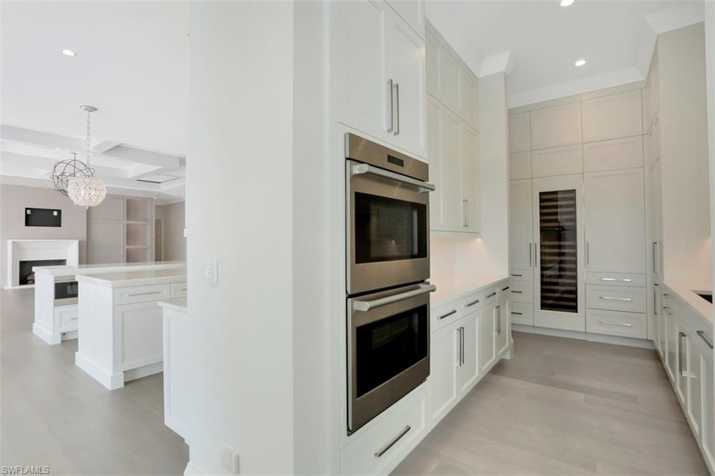 MOORINGS - Residential