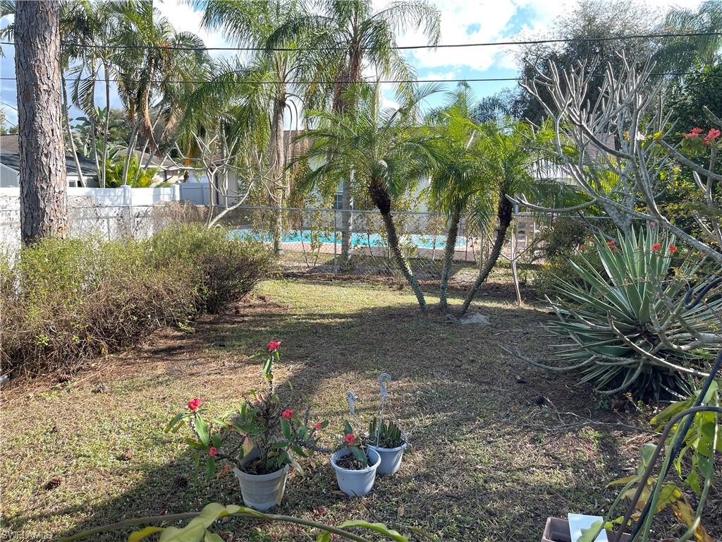 SAN CARLOS PARK - Residential