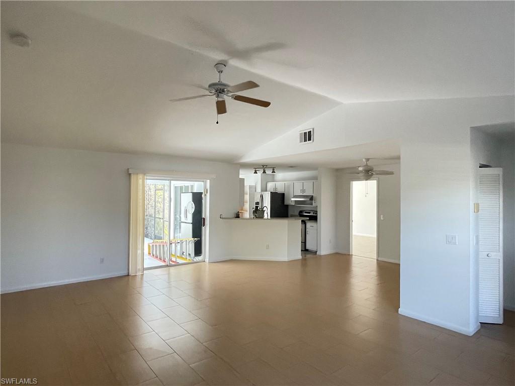 SAN CARLOS PARK - Residential