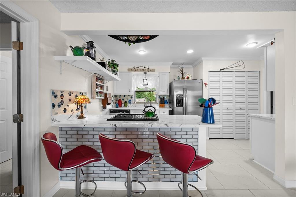 4251 Island CIR 3