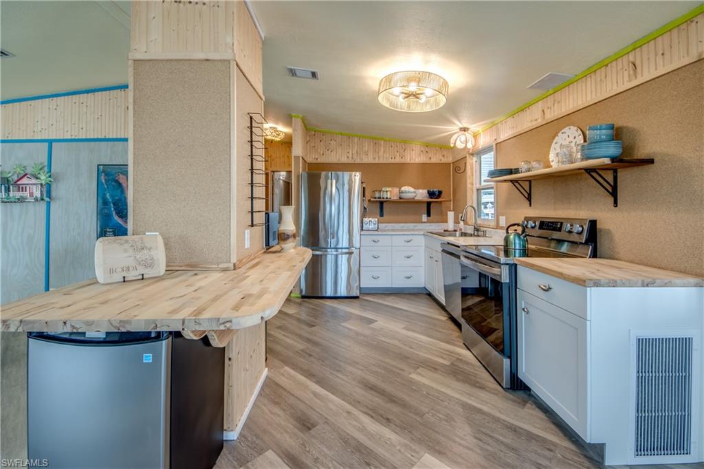 PINE ISLAND COVE - Residential