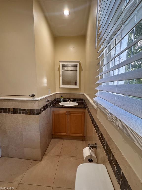 MACDONALDS HUGH - Residential Lease