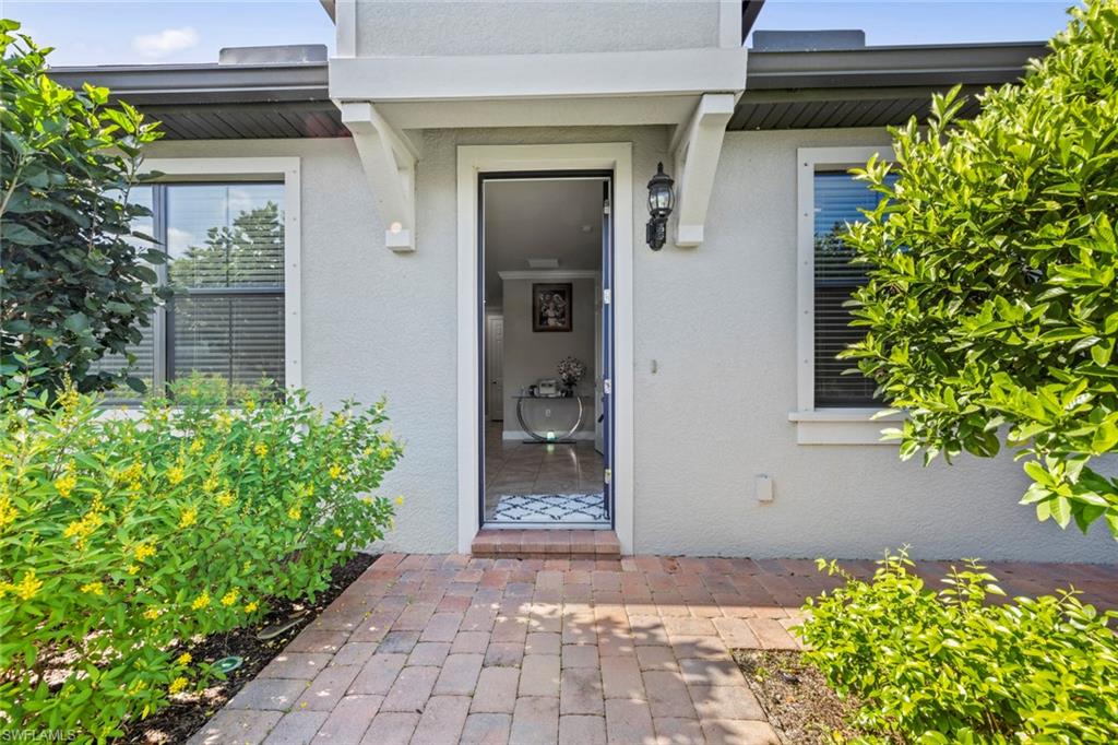 WINDING CYPRESS - Residential