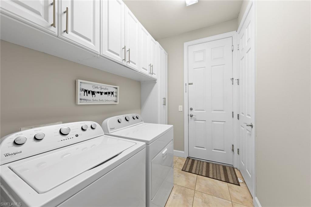 WINDING CYPRESS - Residential