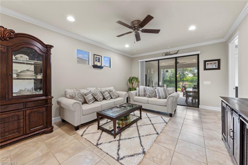 WINDING CYPRESS - Residential